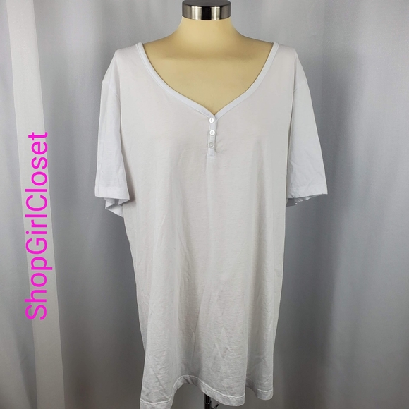 🆕️Roamans V Neck Tee - White - 4X